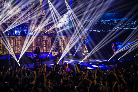 &Acy;&Rcy;&Icy;&YAcy;&period; 40 &Lcy;&IEcy;&Tcy; &Gcy;&Rcy;&Ucy;&Pcy;&Pcy;&IEcy;&period; &YUcy;&Bcy;&Icy;&Lcy;&IEcy;&Jcy;&Ncy;&Ycy;&Jcy; &Tcy;&Ucy;&Rcy;