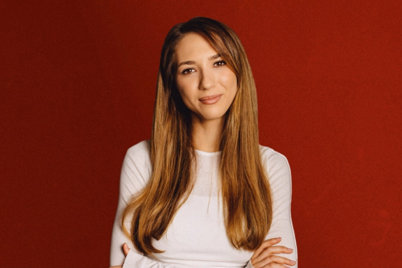 &Ncy;&acy;&dcy;&yacy; &Dcy;&zhcy;&acy;&bcy;&rcy;&acy;&icy;&lcy;&ocy;&vcy;&acy;&period; Stand Up &Vcy;&ocy;&lcy;&gcy;&ocy;&gcy;&rcy;&acy;&dcy;